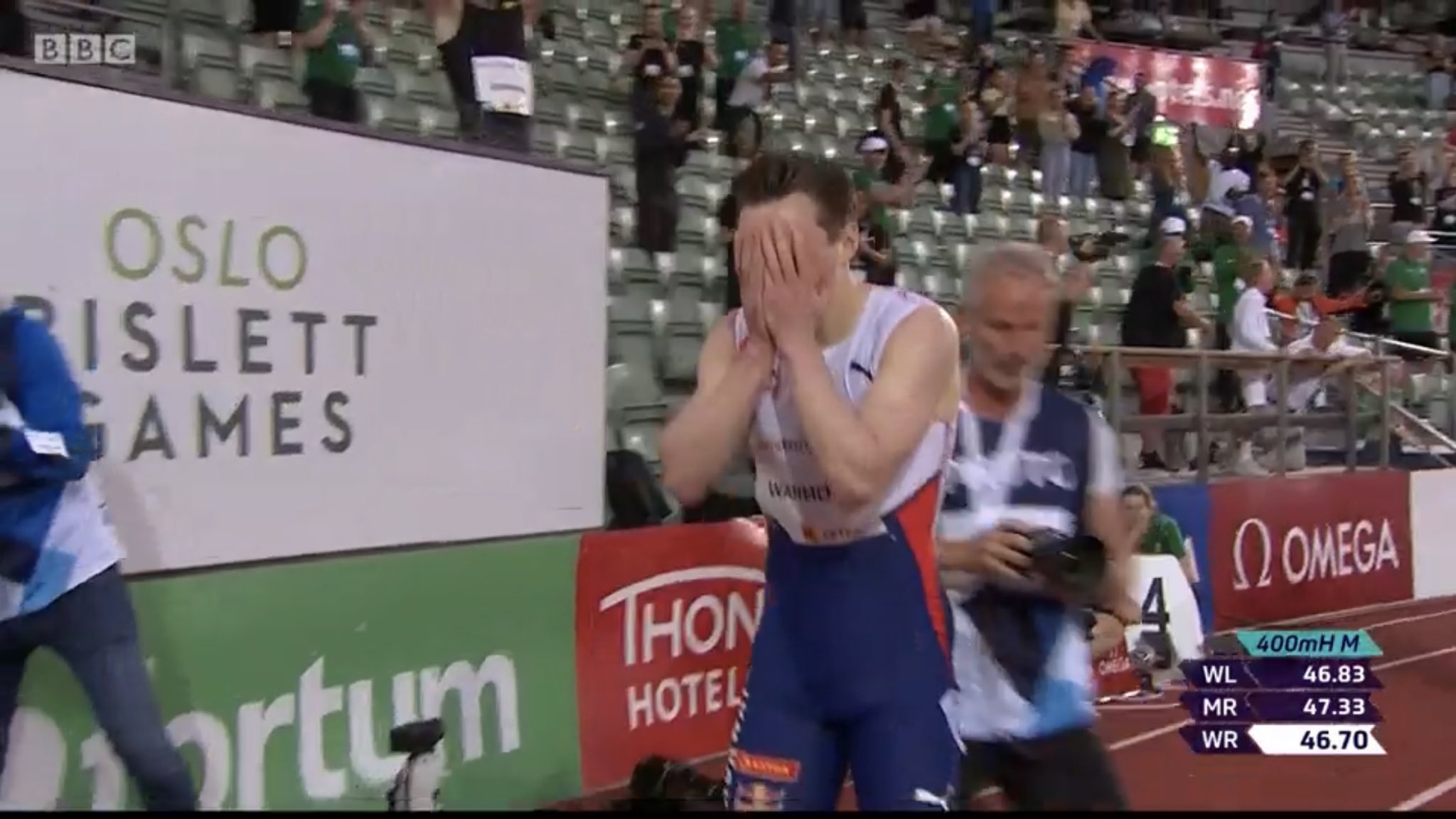 Padł kolejny rekord świata w lekkiej atletyce! Spektakularny wyczyn Karstena Warholma [WIDEO]