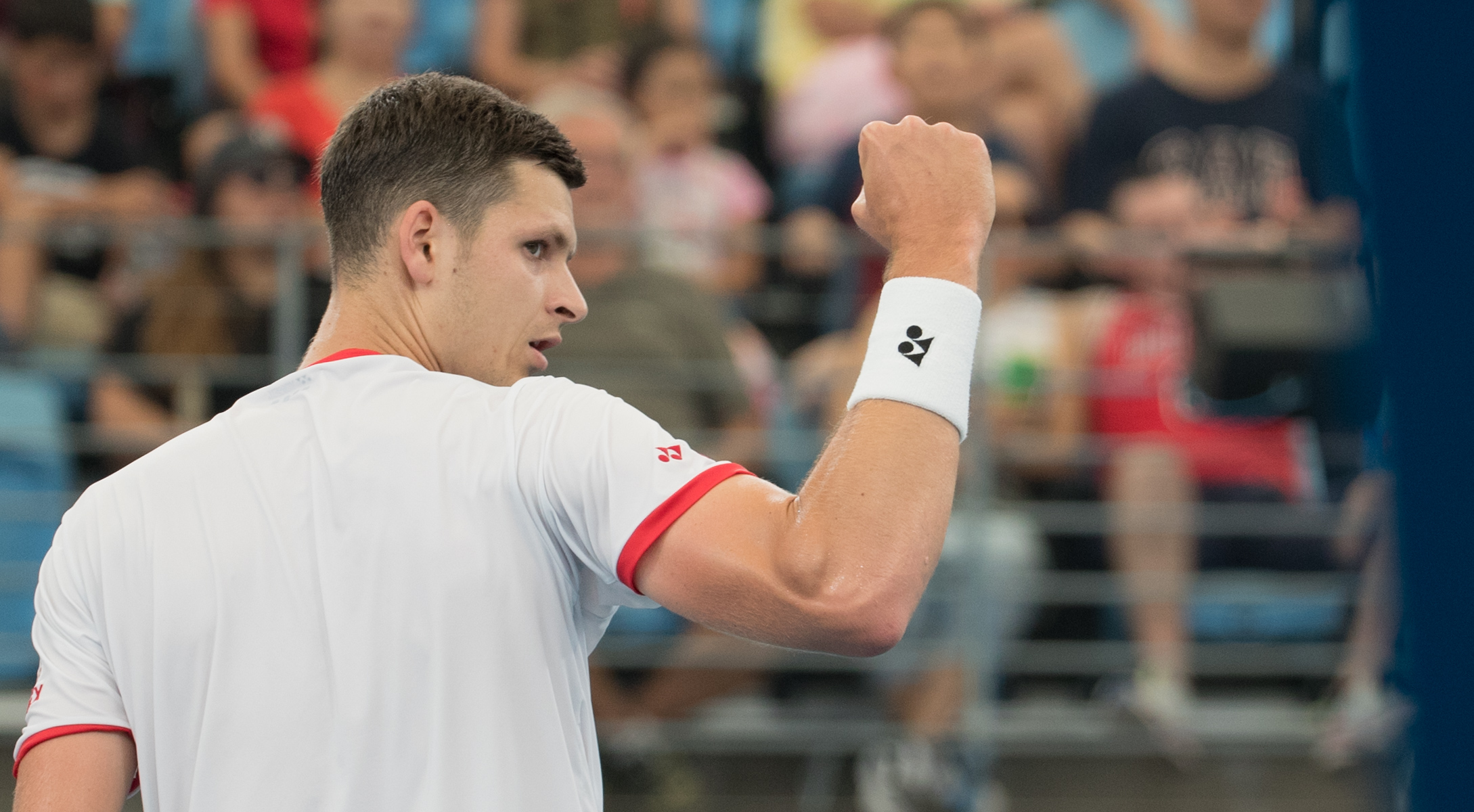 Hubert Hurkacz w trzeciej rundzie Wimbledonu. Pewna wygrana Polaka, mecz z Djokoviciem coraz bliżej [WIDEO]