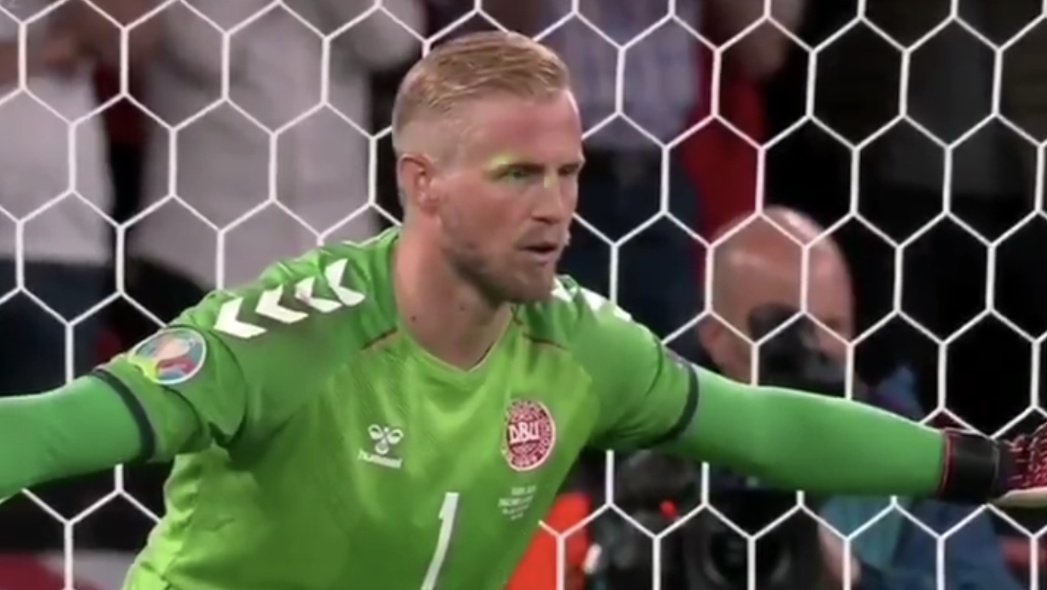 Kasper Schmeichel skomentował skandaliczne zachowanie angielskich kibiców. "Mówiłem o tym sędziemu"