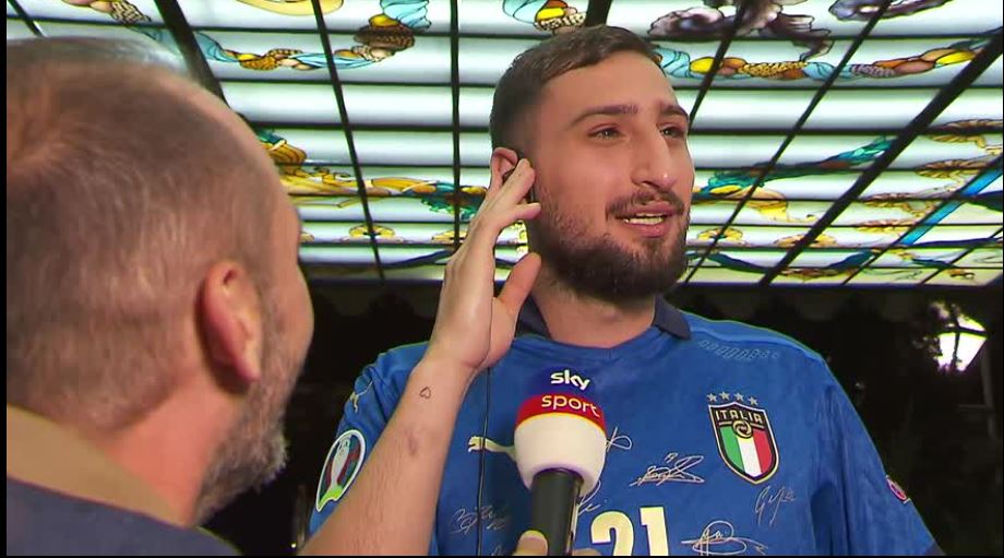 Gianluigi Donnarumma wyjaśnił, czemu nie cieszył się po obronie ostatniego karnego. "Byłem zdziwiony"