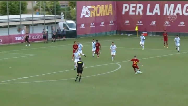 Pierwszy gol Zalewskiego pod okiem Mourinho. Polak przymierzył z dystansu [WIDEO]
