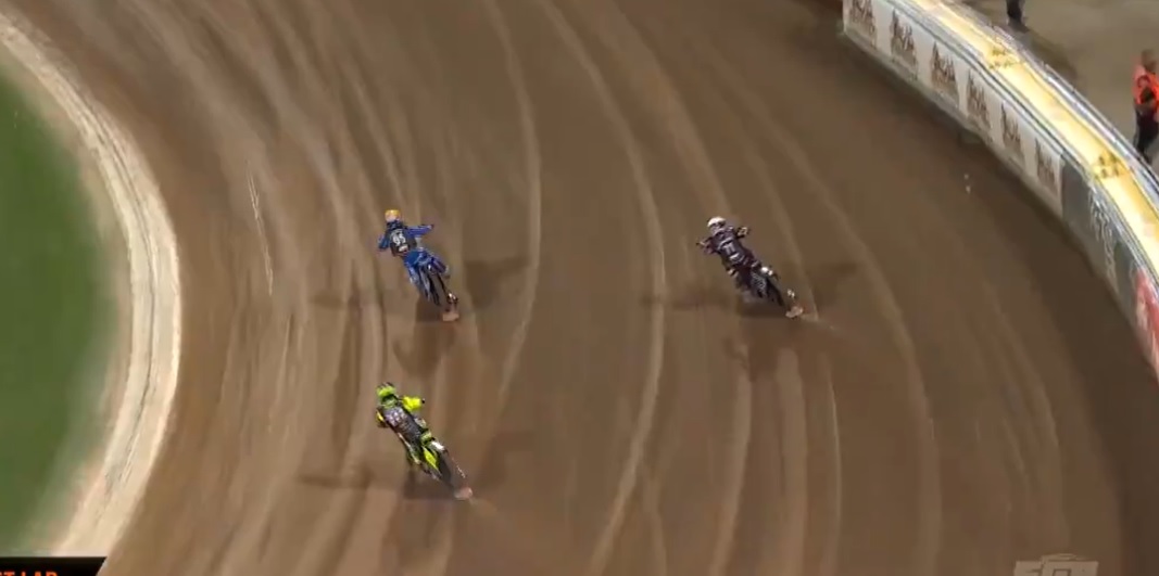 Ależ jazda Bartosza Zmarzlika i Macieja Janowskiego! Kapitalna walka w Grand Prix Polski [WIDEO]