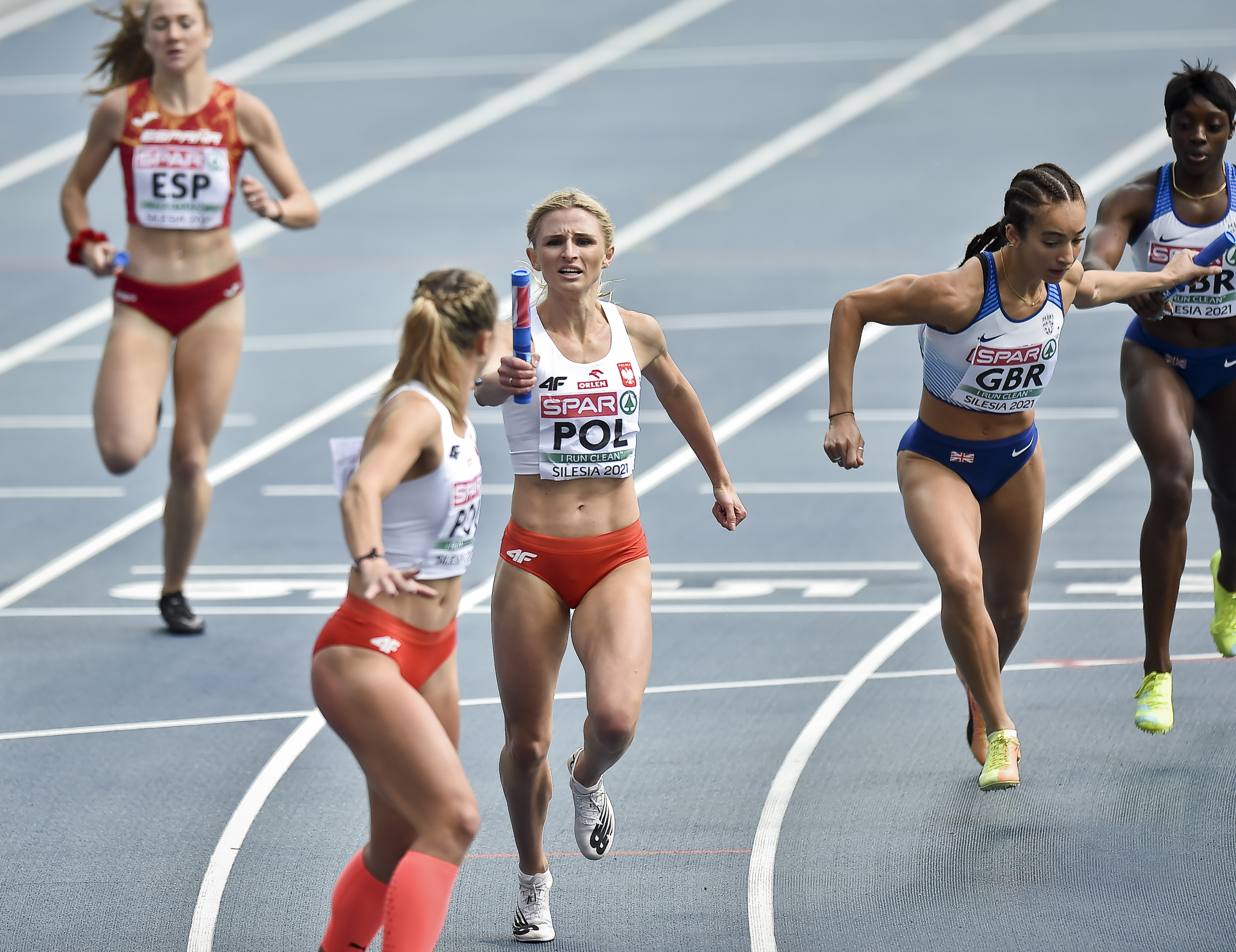 Kompletny chaos przed finałem sztafet mieszanych 4x400 m! Złe wieści dla Polaków, będzie trudniej o medal