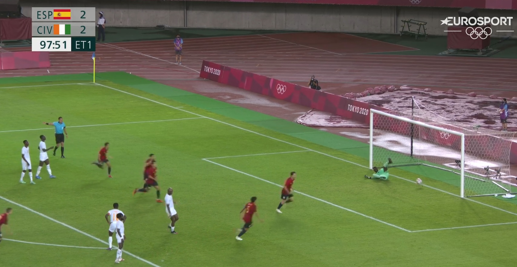 Hiszpanie wyratowali się przed sensacyjną porażką na IO! Gol w 93. minucie i triumf po dogrywce [WIDEO]