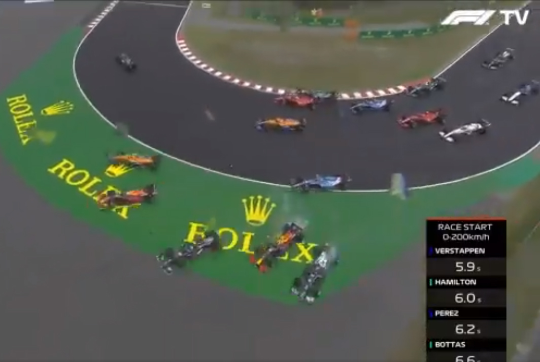 Co za początek GP Węgier! Valtteri Bottas spowodował gigantyczną kraksę [WIDEO]