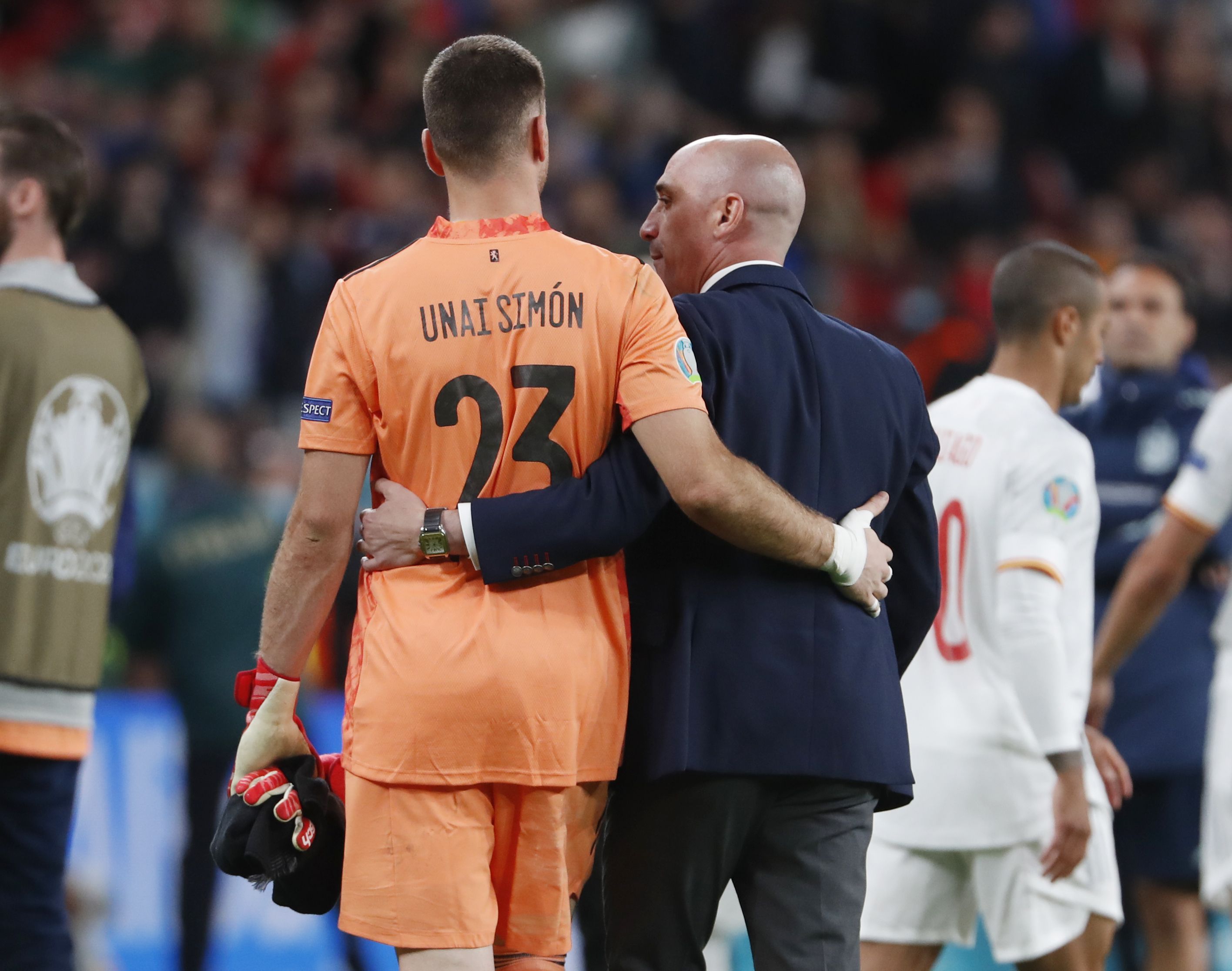 Jeden zablokował transfer Messiego, drugi wyrzucił selekcjonera tuż przed MŚ. Hiszpański konflikt na szczycie
