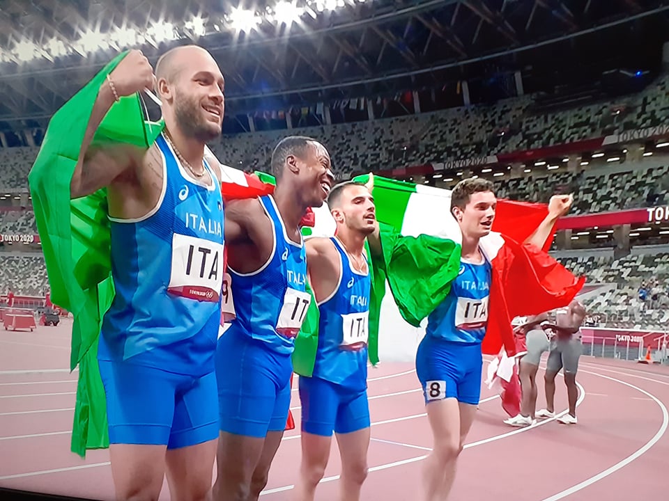 Włosi najszybsi na świecie! Niesamowity bieg w finale sztafety, zdecydowała jedna setna sekundy [WIDEO]