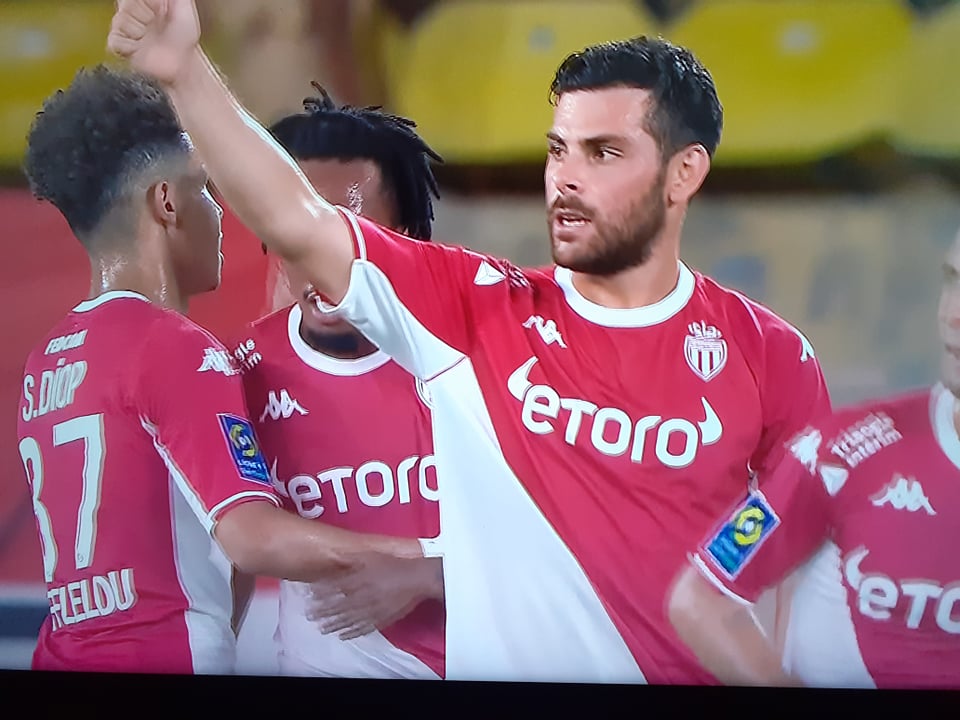 Koszmarne pudło i niespodzianka na start sezonu! Ruszyła Ligue 1 [WIDEO]