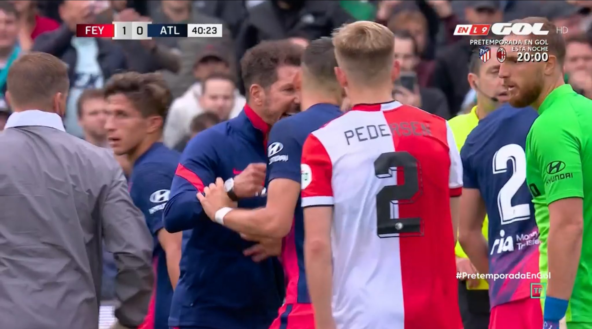 Wielka awantura podczas meczu Atletico Madryt. Carrasco puściły nerwy, Simeone wpadł w furię [WIDEO]