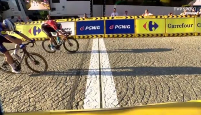 Niesamowity finisz pierwszego etapu Tour de Pologne! Centymetry zdecydowały o zwycięstwie [WIDEO]