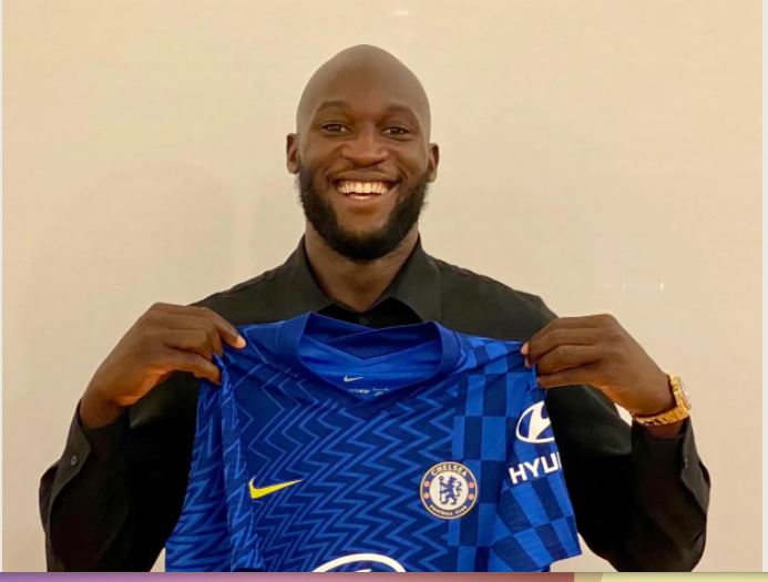 "On ma wszystko. Może być jak Didier Drogba". Romelu Lukaku obsypywany pochwałami