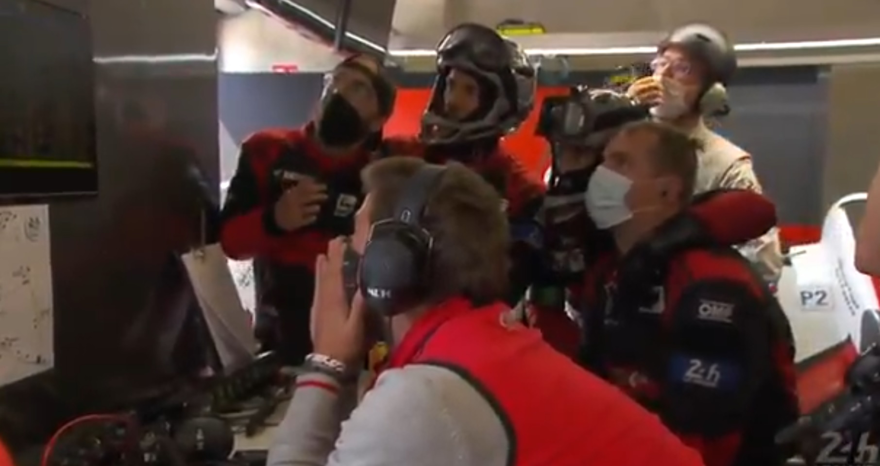 Wielki dramat zespołu Roberta Kubicy! Triumf w 24h Le Mans był o włos, awaria na ostatnim okrążeniu! [WIDEO]