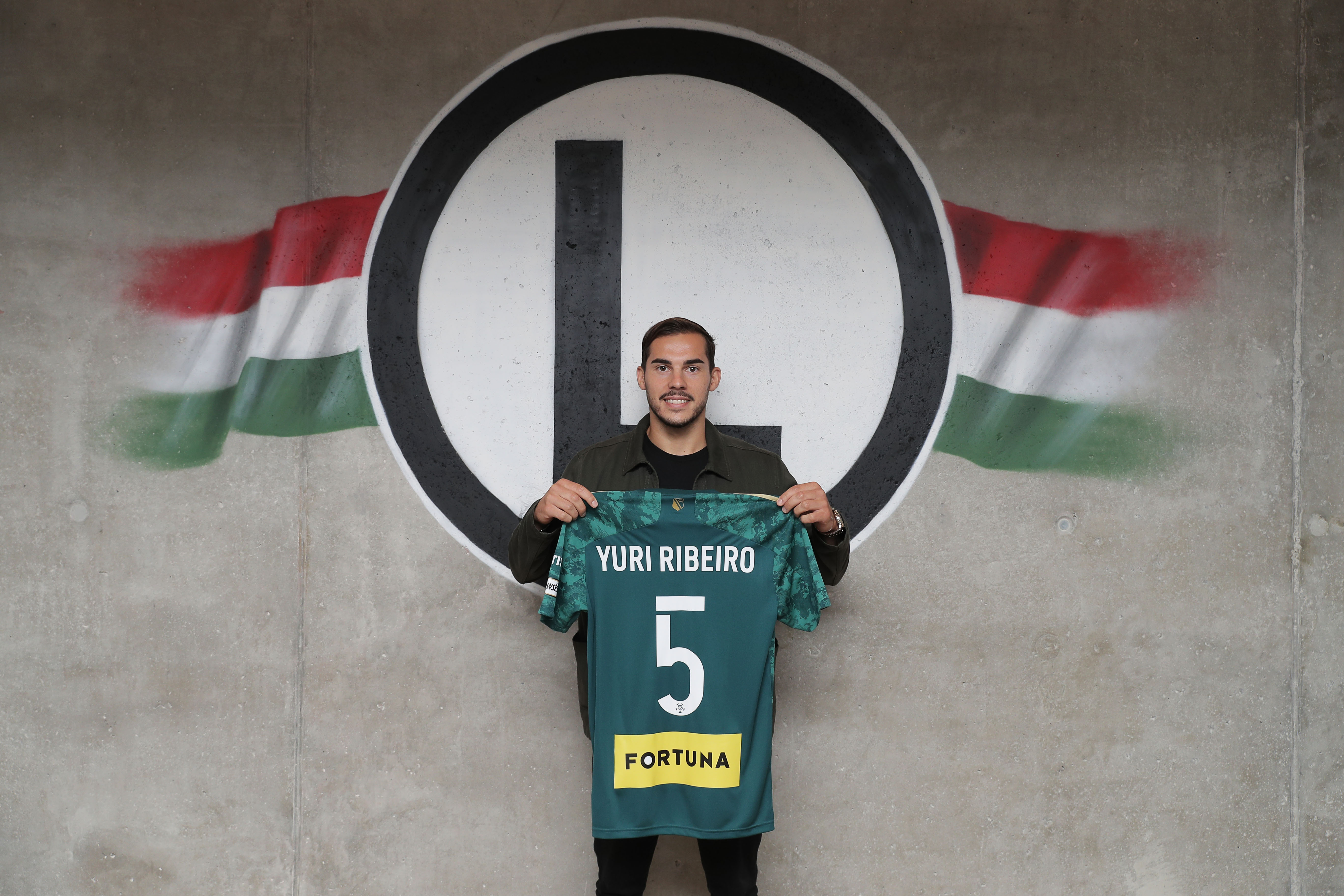 Legia Warszawa ma nowego piłkarza! "To naprawdę, naprawdę wielki klub"