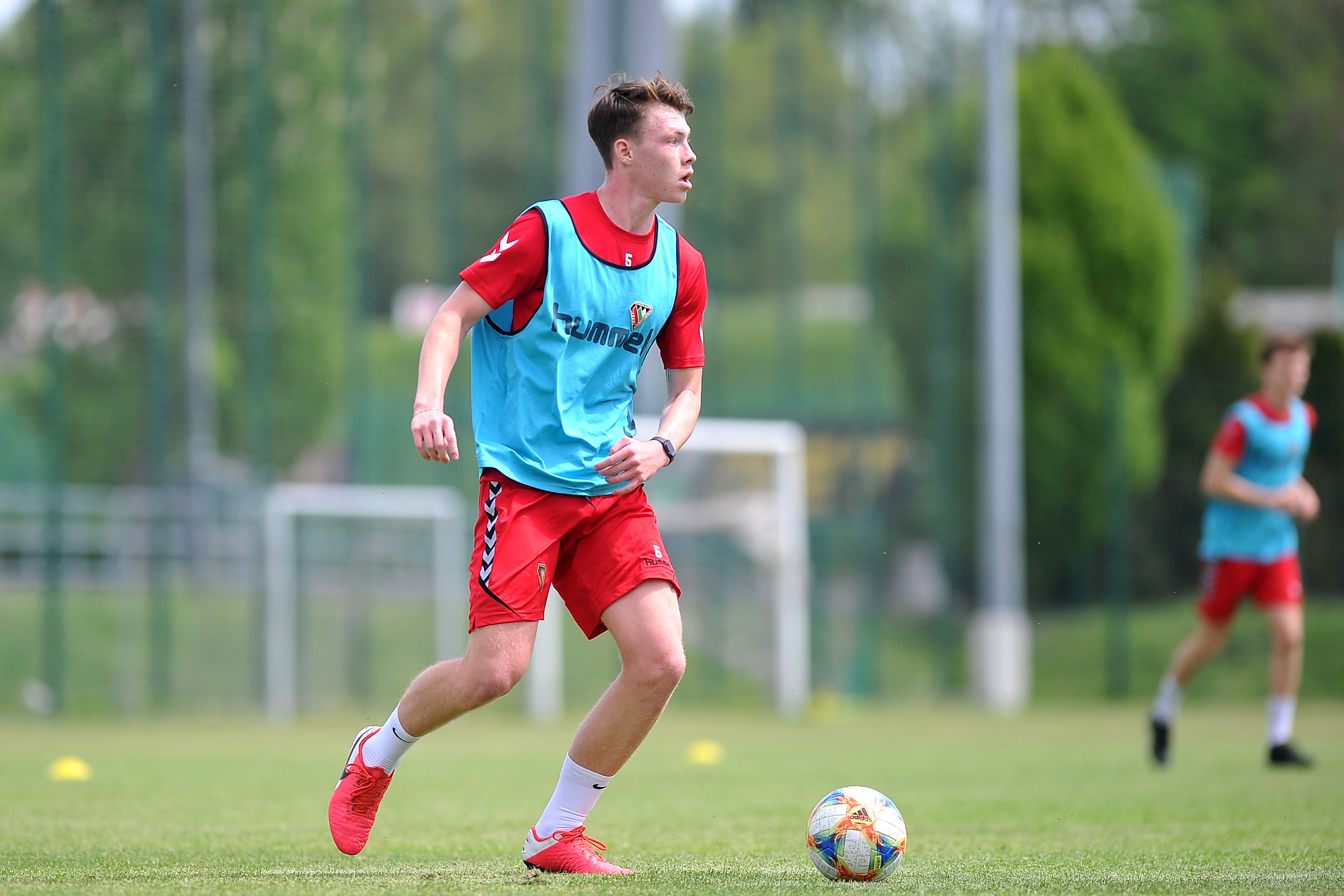 Tak polski talent radzi sobie na Wyspach. "Mówili mi, że jestem głupi i złośliwie pytali, po co tak trenuję"
