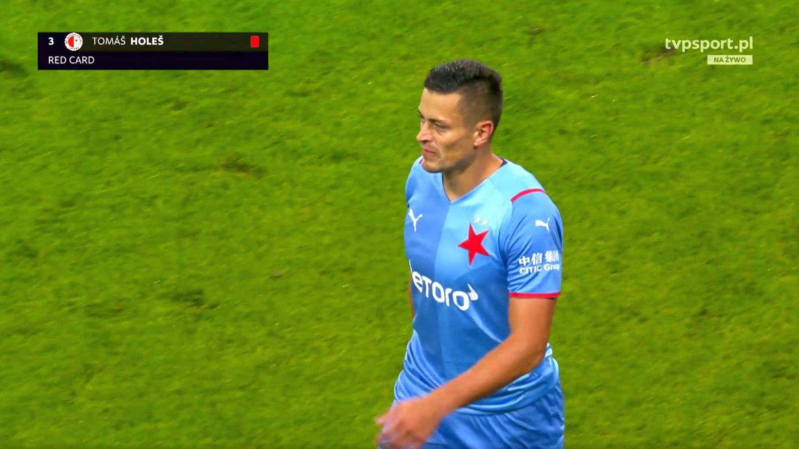 Bandycki faul piłkarza Slavii Praga! "Cud, że Martins wrócił na boisko" [WIDEO]