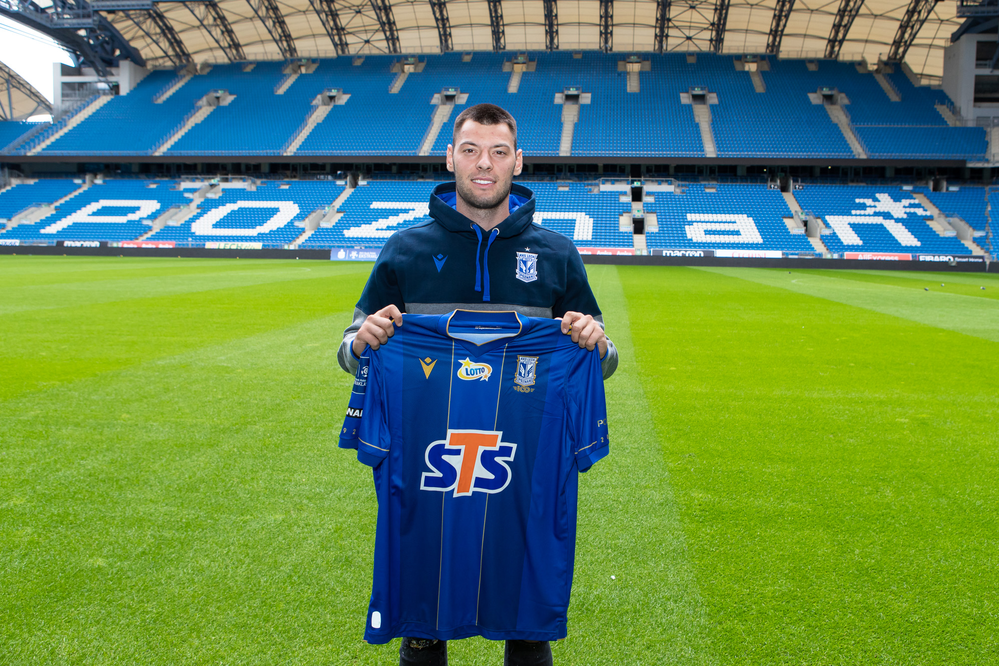 Lech Poznań ma nowego napastnika! W zeszłym sezonie grał przeciwko FC Barcelonie
