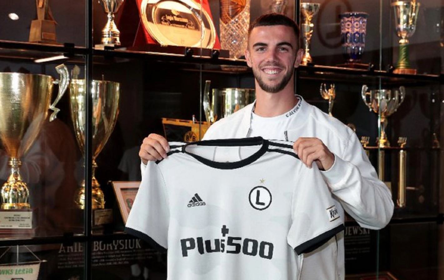 Legia Warszawa dopięła kolejny transfer! Zdolny pomocnik podpisał czteroletni kontrakt