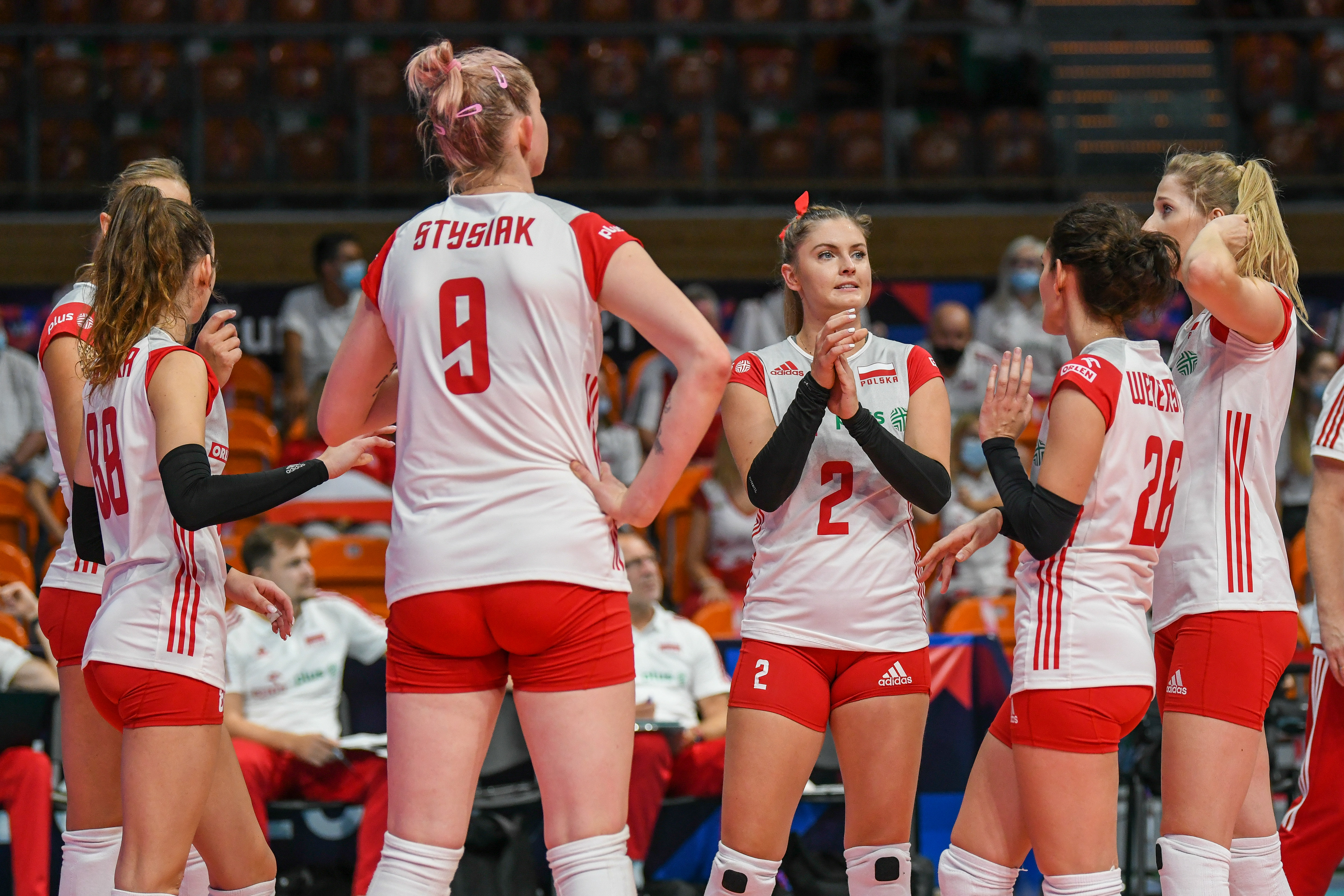 Polskie siatkarki w ćwierćfinale mistrzostw Europy! Zwycięstwo po problemach w pierwszym secie [WIDEO]