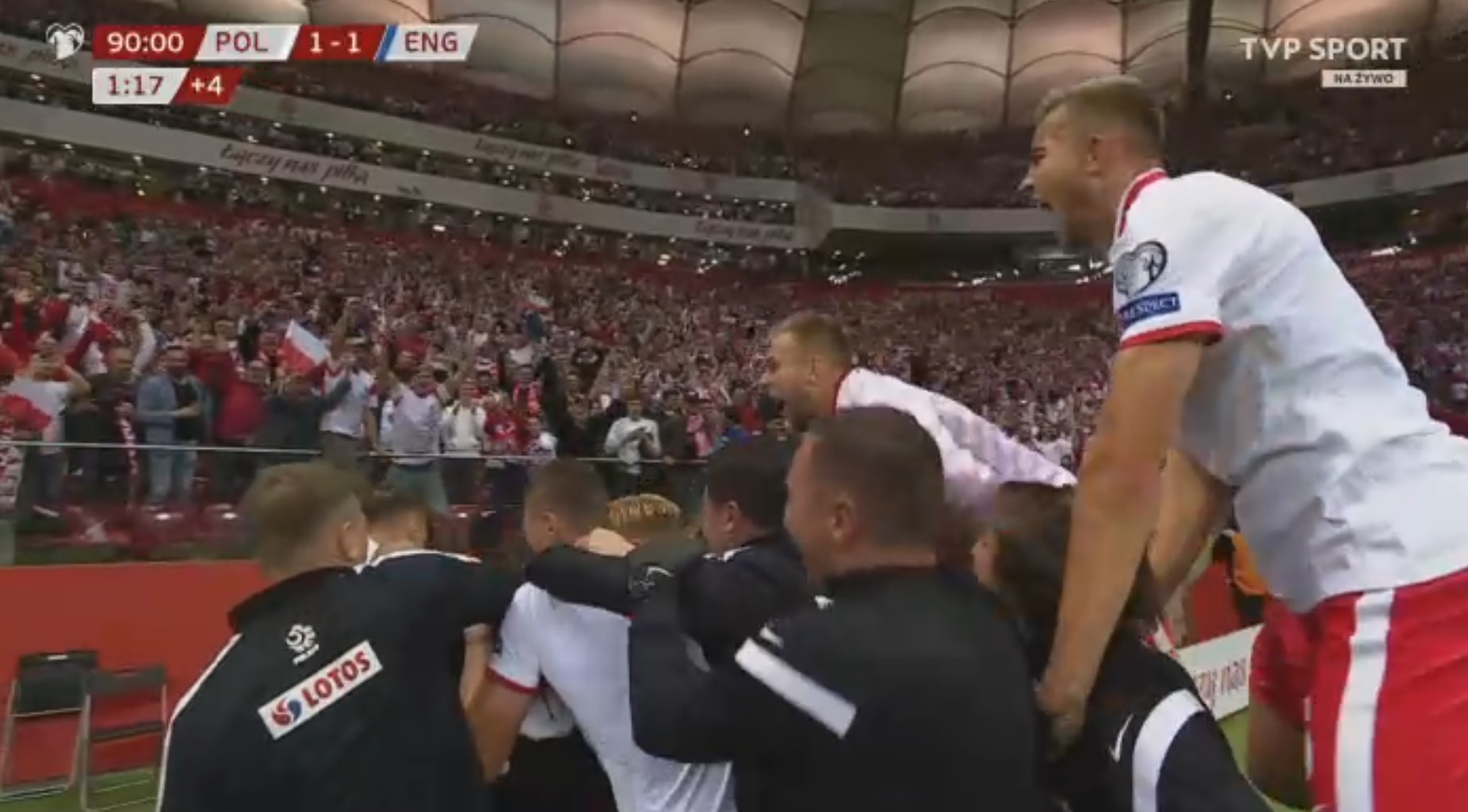 Reprezentacja Polski postawiła się Anglii! Gol w doliczonym czasie gry dał remis "Biało-Czerwonym" [WIDEO]