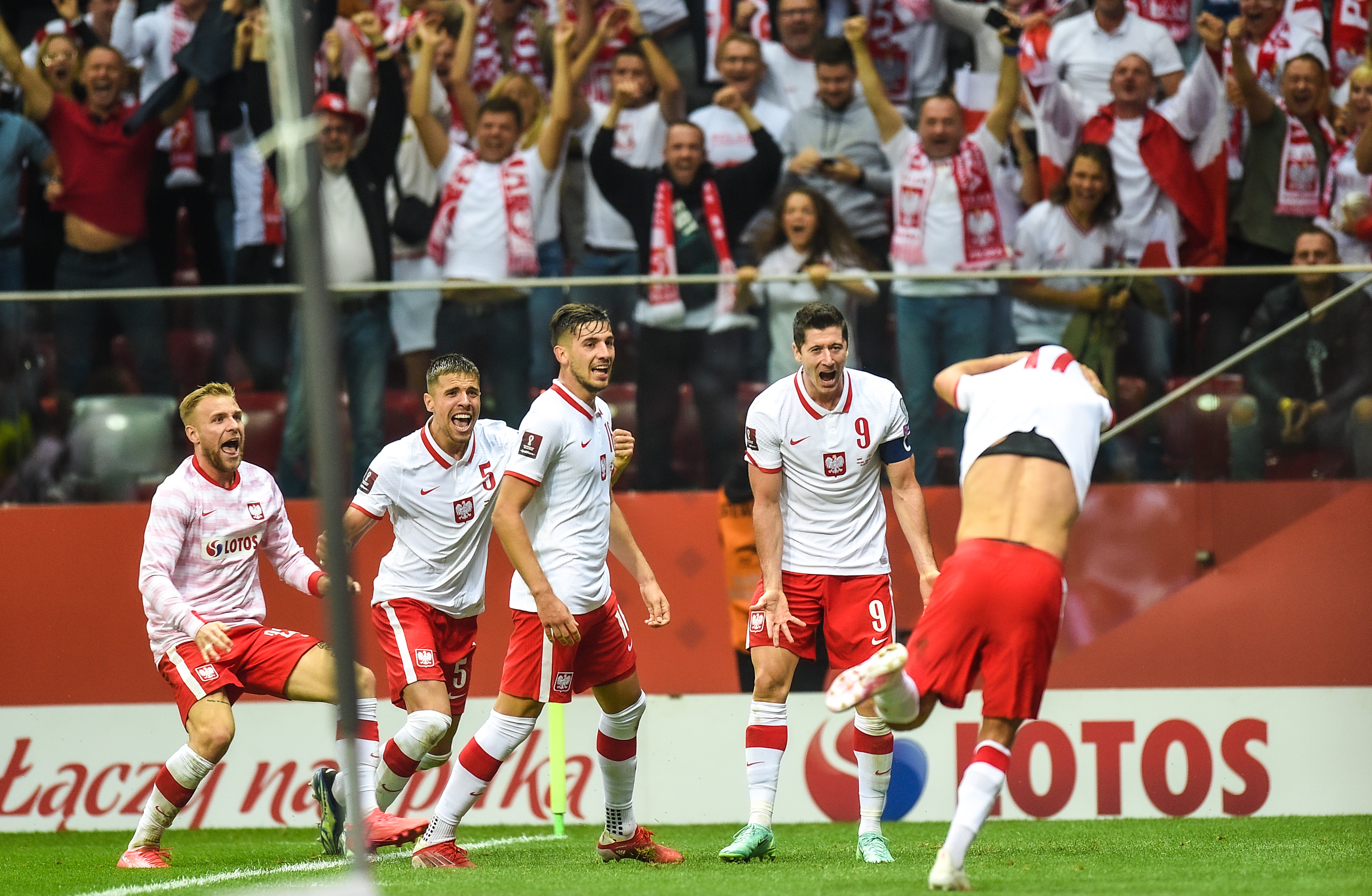 Tabela polskiej grupy po środowych meczach el. do MŚ. "Biało-Czerwoni" spadli na trzecie miejsce