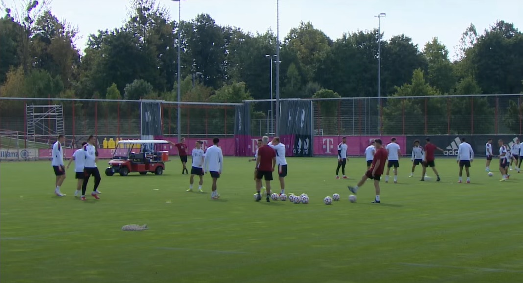 Dwóch piłkarzy nie wzięło udziału w treningu Bayernu Monachium. Oni prawdopodobnie nie zagrają z FC Barceloną