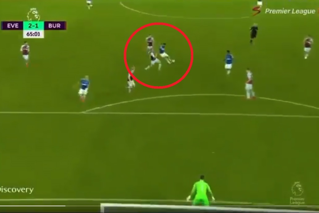 Ale bomba! Piękny gol w zwycięskim meczu Evertonu [WIDEO]