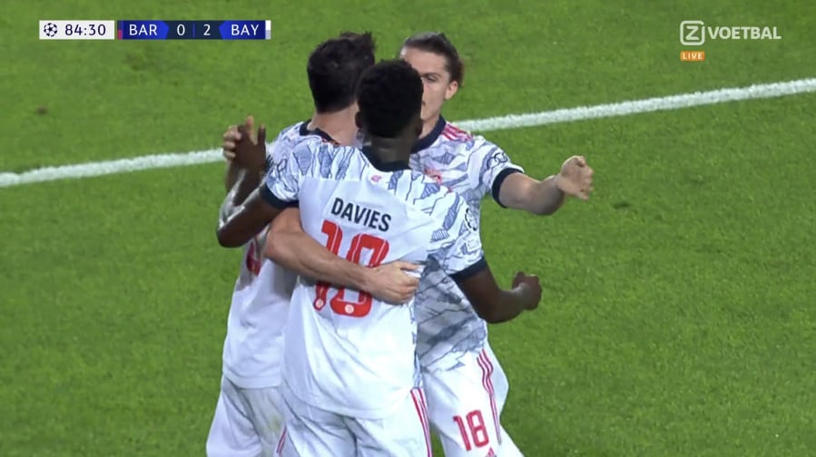 Bayern pokazał Barcelonie miejsce w szeregu! Dwa gole Lewandowskiego, pewne zwycięstwo na Camp Nou [WIDEO]