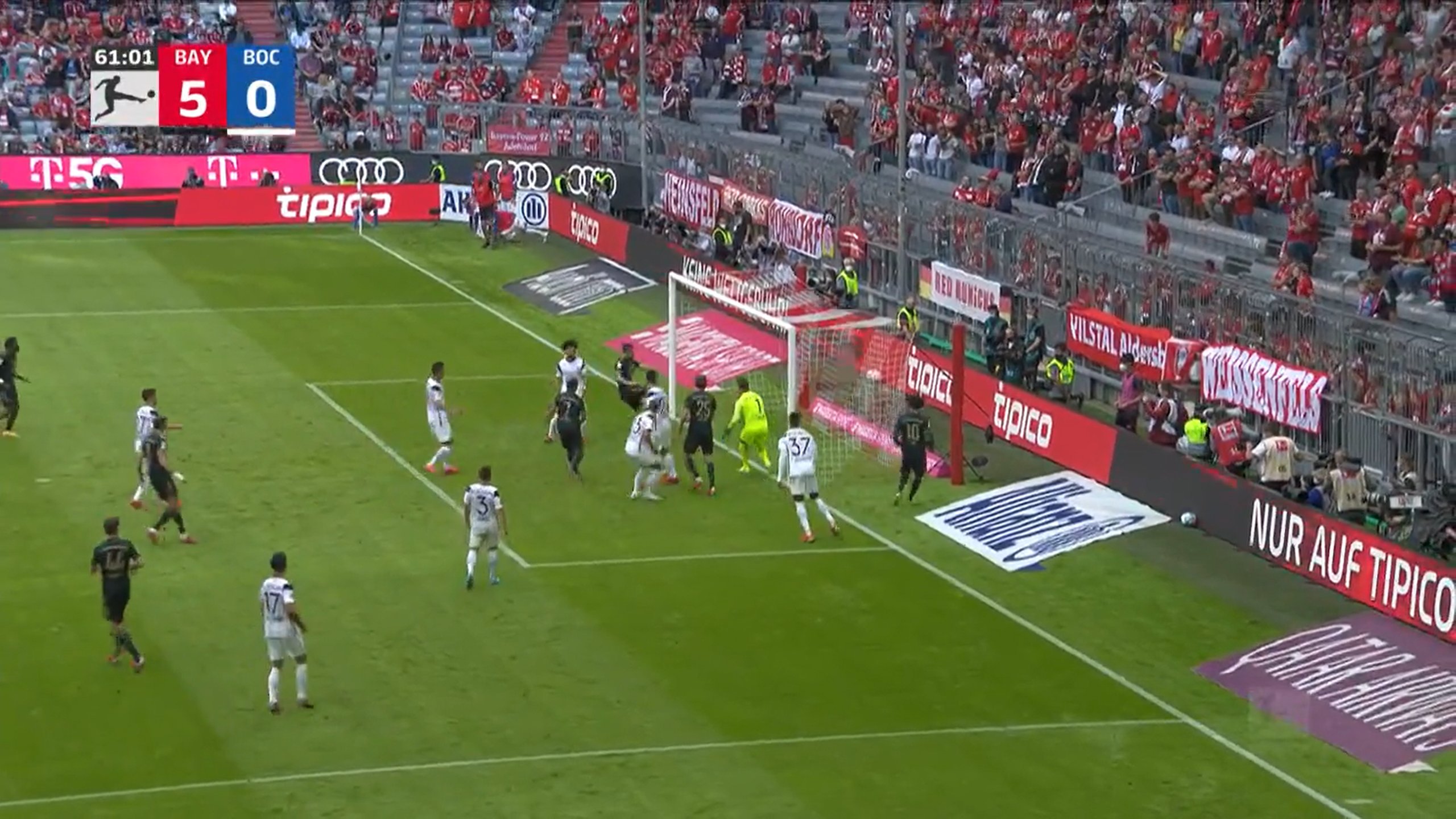 Gol Roberta Lewandowskiego dla Bayernu Monachium! Polski napastnik pobił rekord [WIDEO]