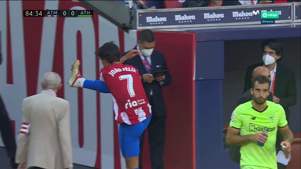 Joao Felix wyrzucony z boiska! Puściły mu nerwy. Wielkie męczarnie Atletico Madryt [WIDEO]