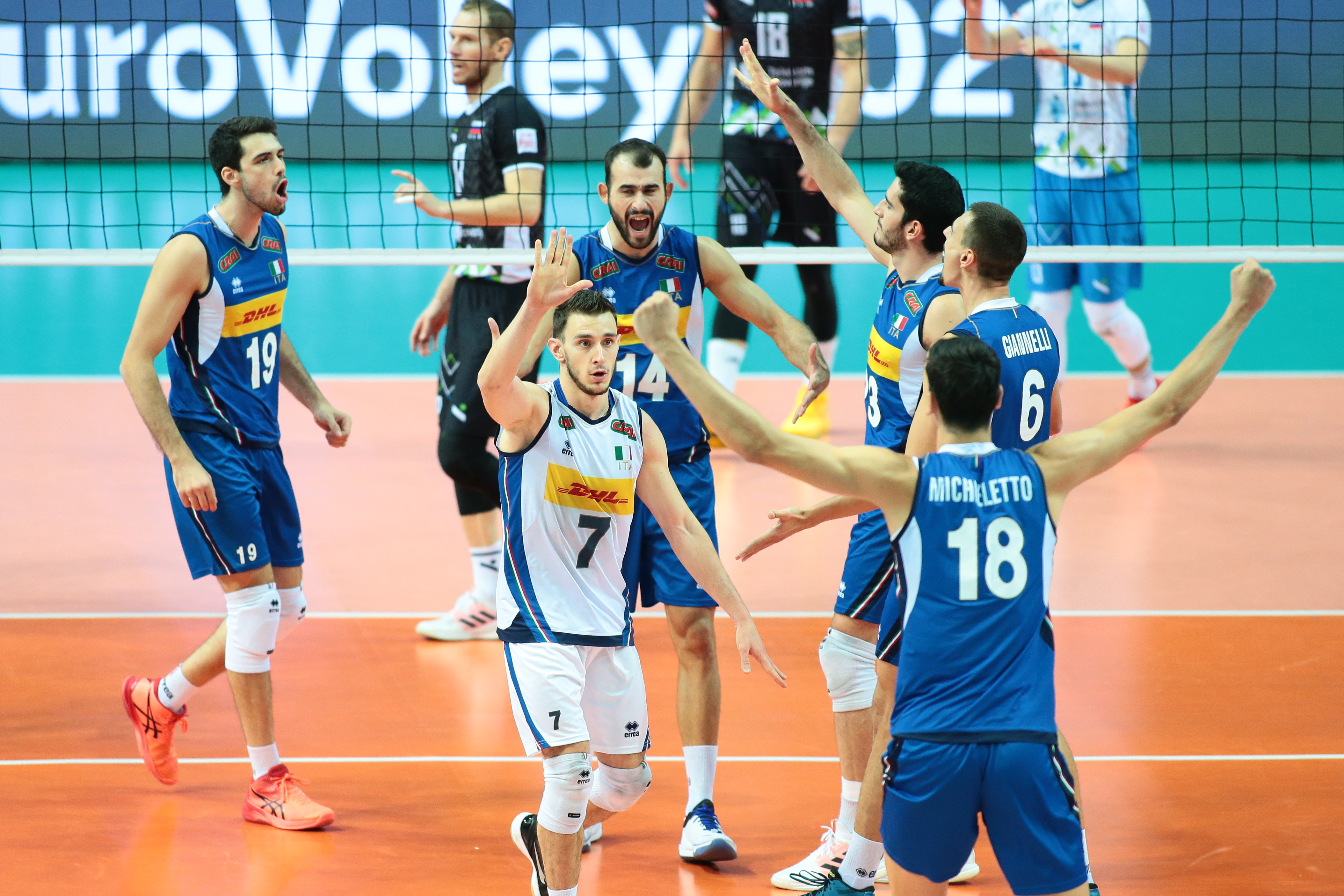 Włosi mistrzami Europy w siatkówce! Horror w finale, Słoweńcy pokonani  [WIDEO]