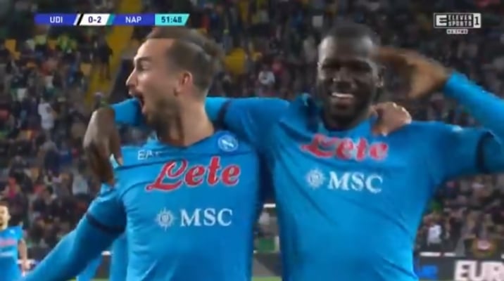 Bomba w okienko Kalidou Koulibaly'ego! Napoli nowym liderem Serie A [WIDEO]