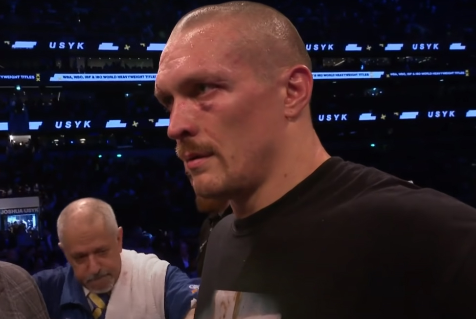 Ołeksander Usyk zdradził zaskakujące polecenie od trenerów. "Kazali mi przestać" [WIDEO]