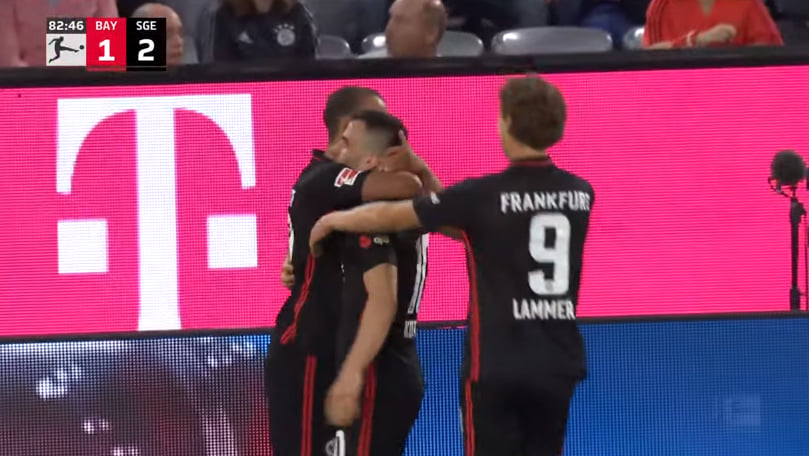 Porażka Bayernu, Robert Lewandowski bez gola! Eintracht wywiózł z Monachium komplet punktów [WIDEO]
