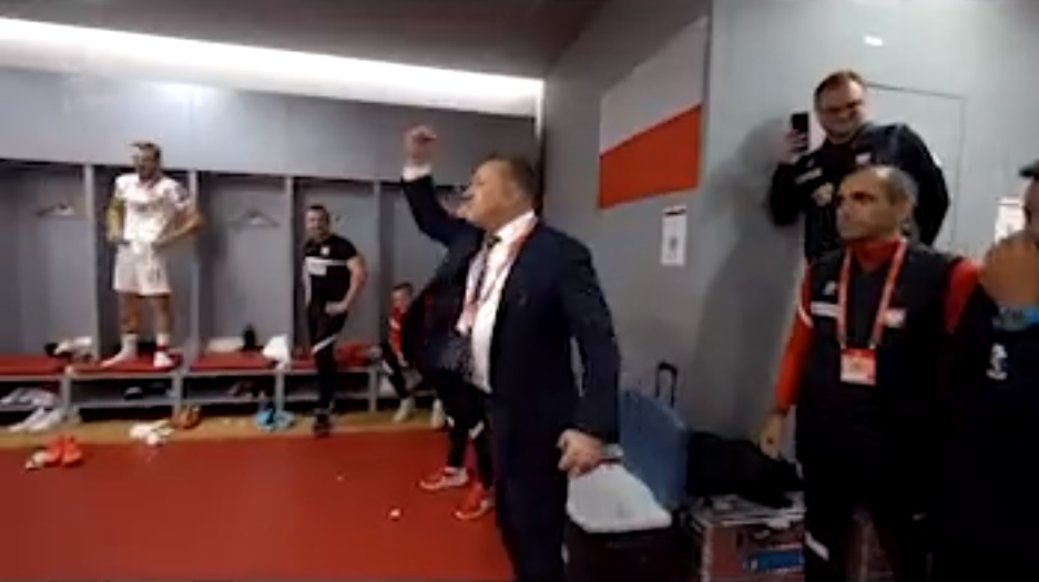 "Panowie, mamy to kur**". Prezes PZPN podsumował zwycięstwo z Albanią [WIDEO]