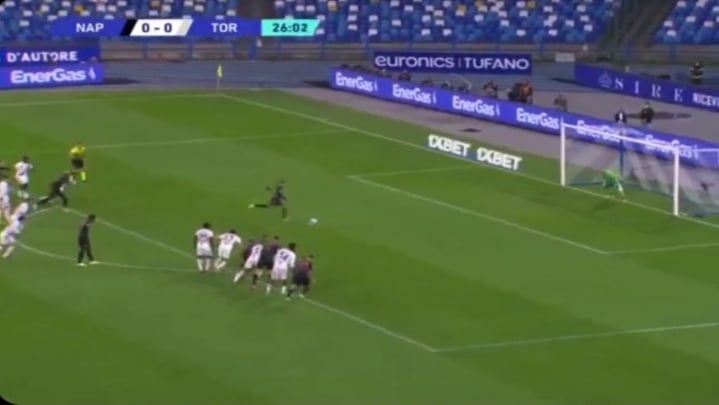 Napoli z kolejnym zwycięstwem w lidze! Insigne zmarnował karnego, Osimhen bohaterem [WIDEO]