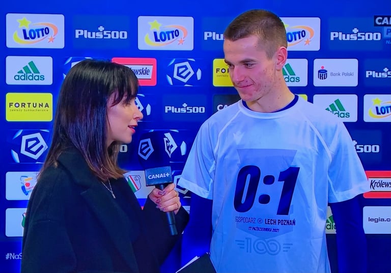 Lech Poznań zakpił z Legii Warszawa. Specjalne koszulki "Kolejorza" z okazji zwycięstwa