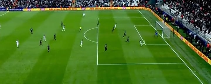 Piękny gol w Lidze Mistrzów, który nie został uznany! Pech Alexa Teixeiry [WIDEO]