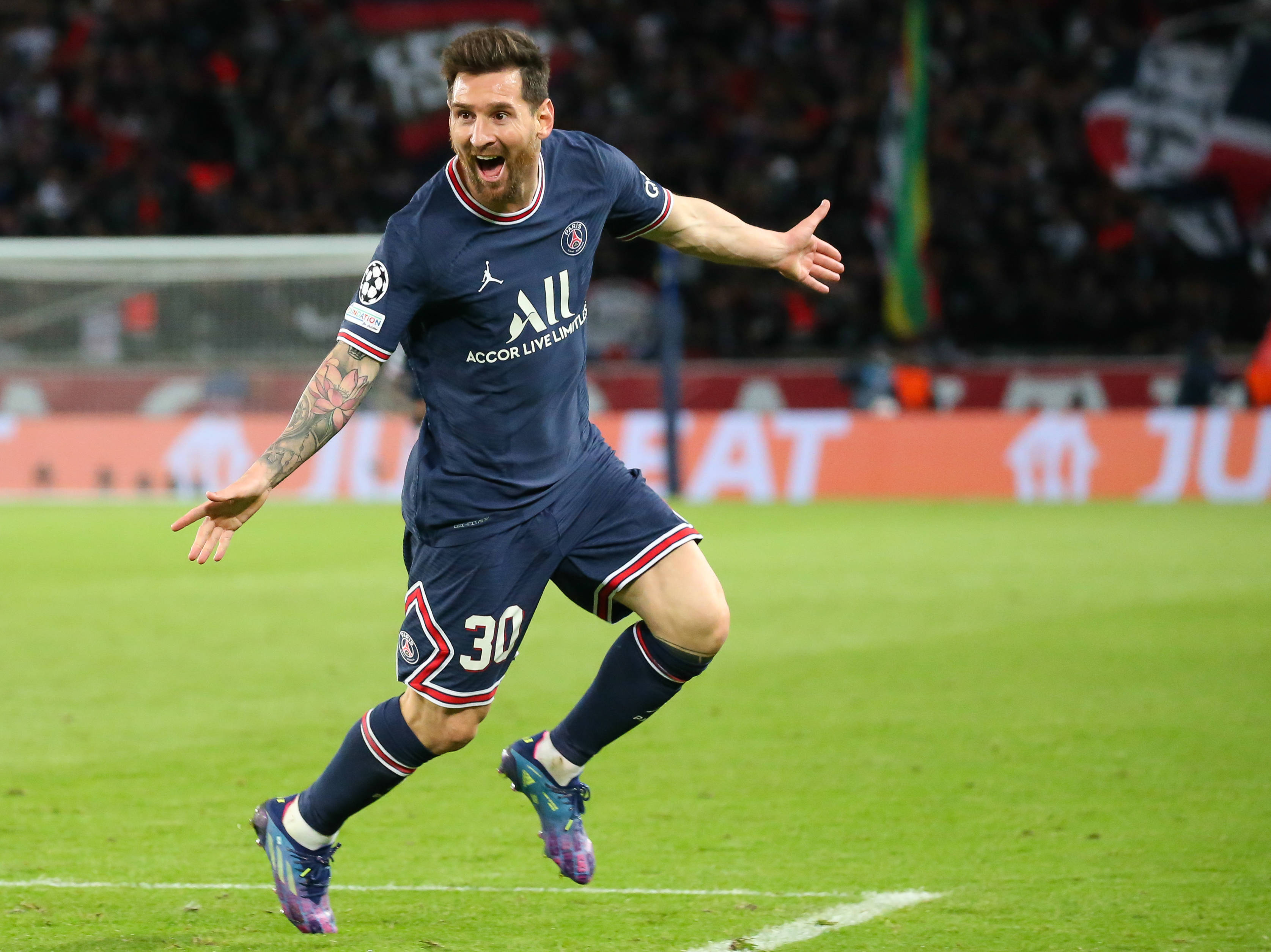 Leo Messi wreszcie błysnął! Dublet Argentyńczyka w starciu z RB Lipsk [WIDEO]