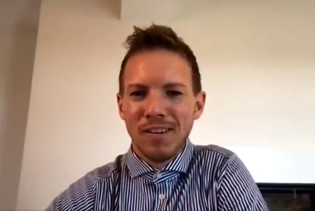 Nagelsmann wyjaśnił, jak pracuje w izolacji. "Mam centrum analityczne w kuchni, żeby było blisko po herbatę"