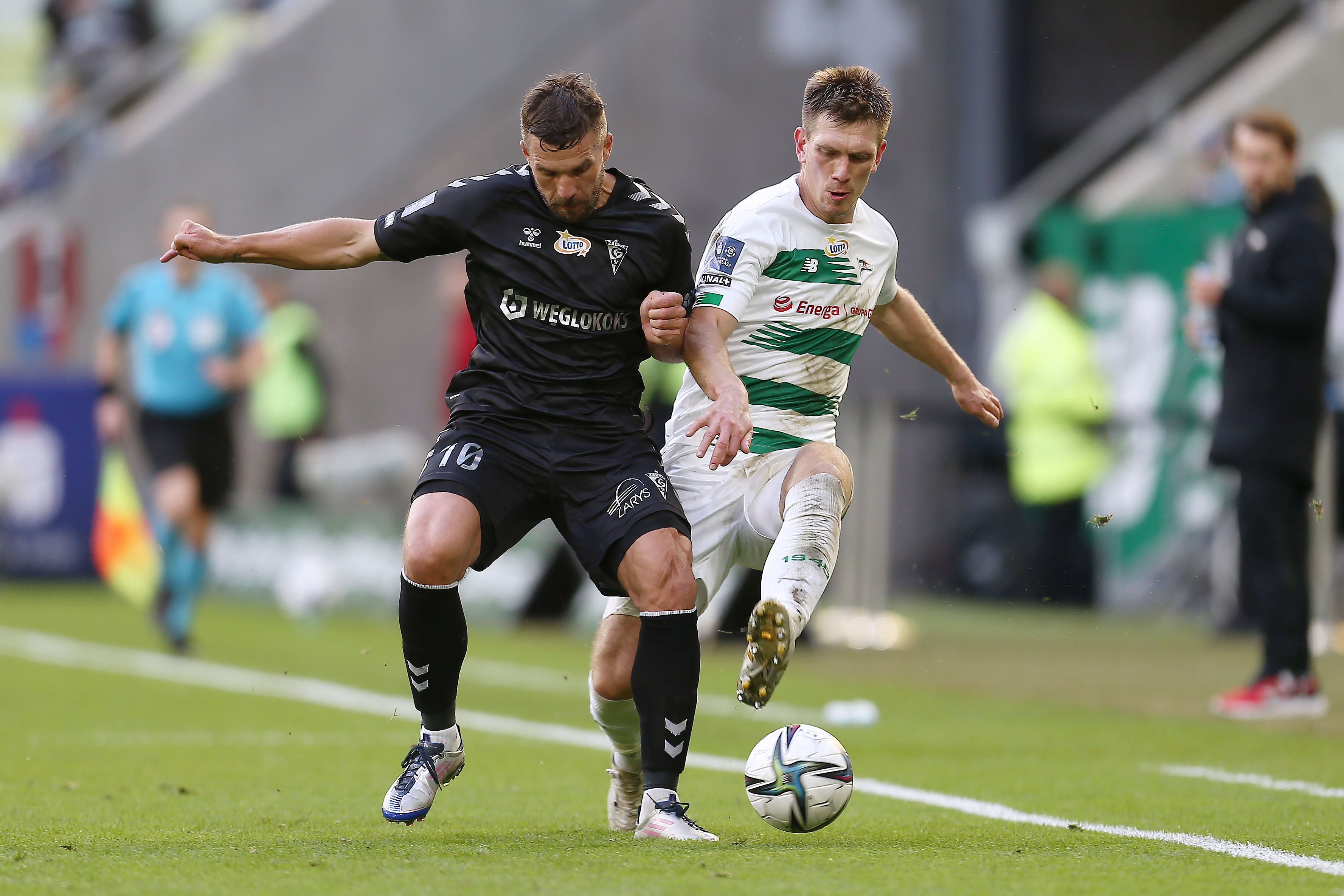 Rozpędzona Lechia zahamowana przez Górnika. Kamień milowy Dusana Kuciaka