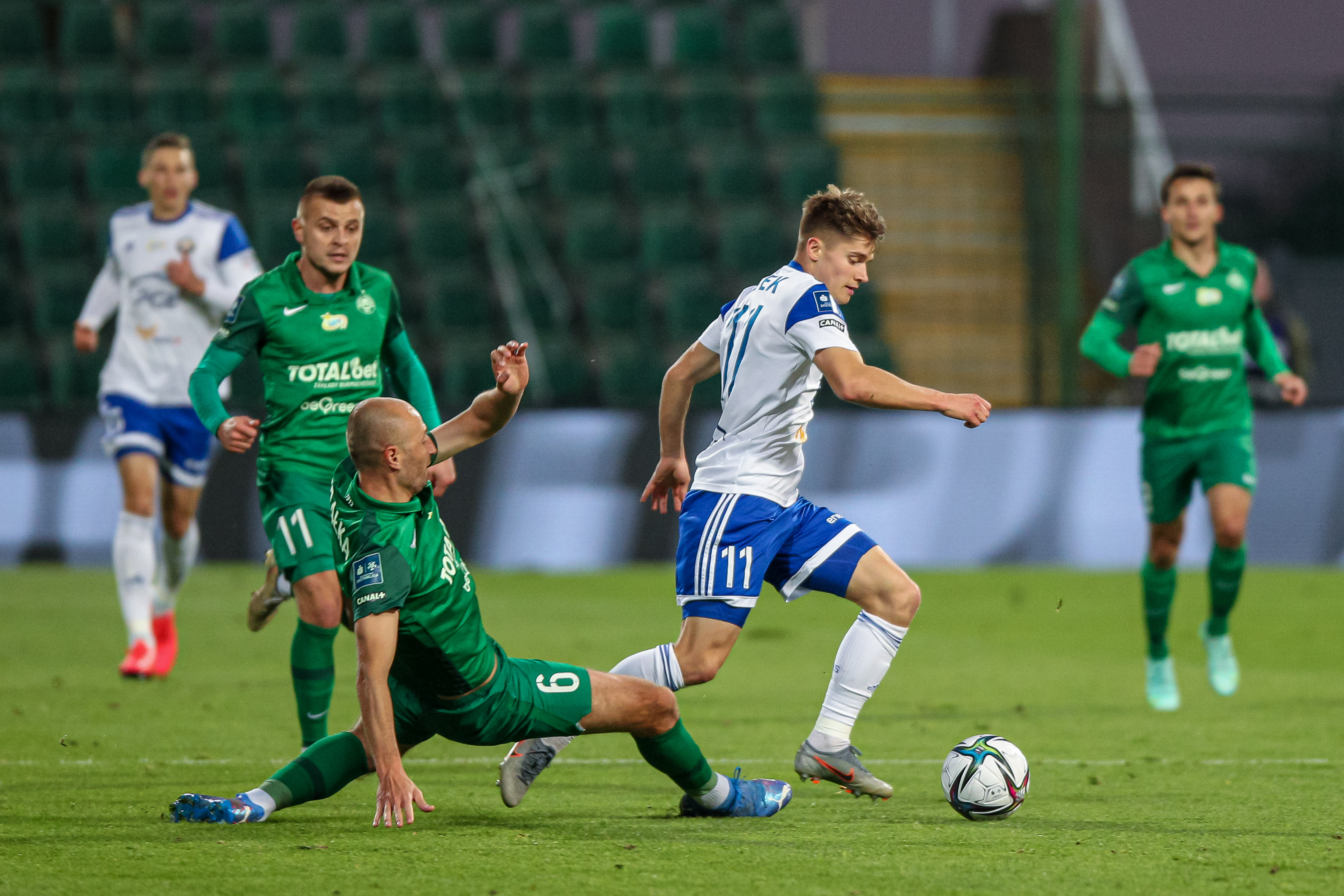 Warta Poznań znów bez zwycięstwa. Remis ze Stalą Mielec