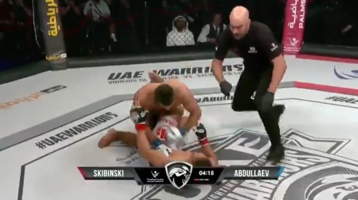 Polak znokautowany w Abu Zabi! Wytrwał tylko jedną minutę w oktagonie [WIDEO]