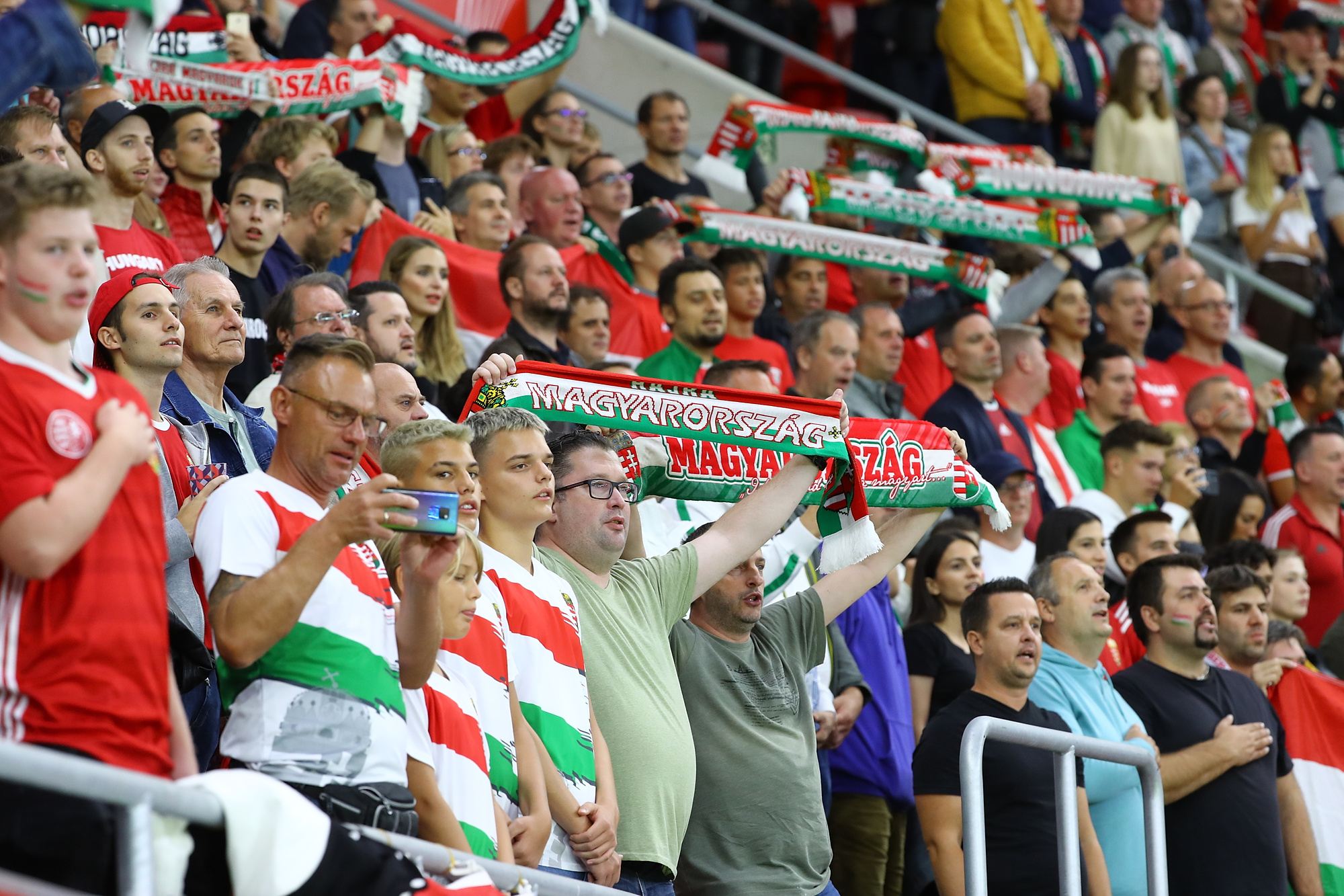 Węgrzy obwiniają polskich kibiców za karę od FIFA. "Wszystko zaczęło się od jednego z nich"