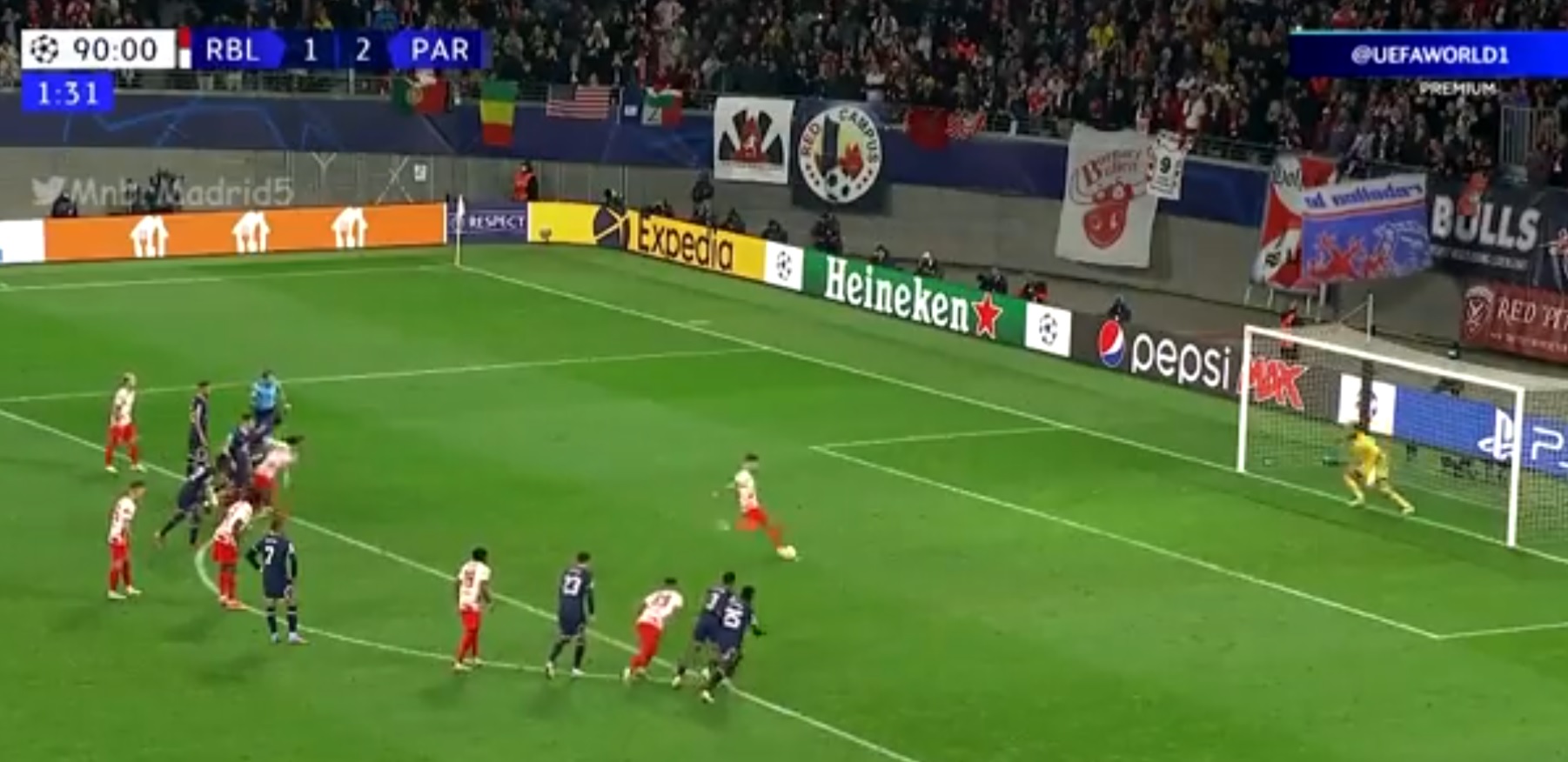 PSG straciło zwycięstwo w samej końcówce! Ajax odwrócił losy meczu z Borussią [WIDEO]
