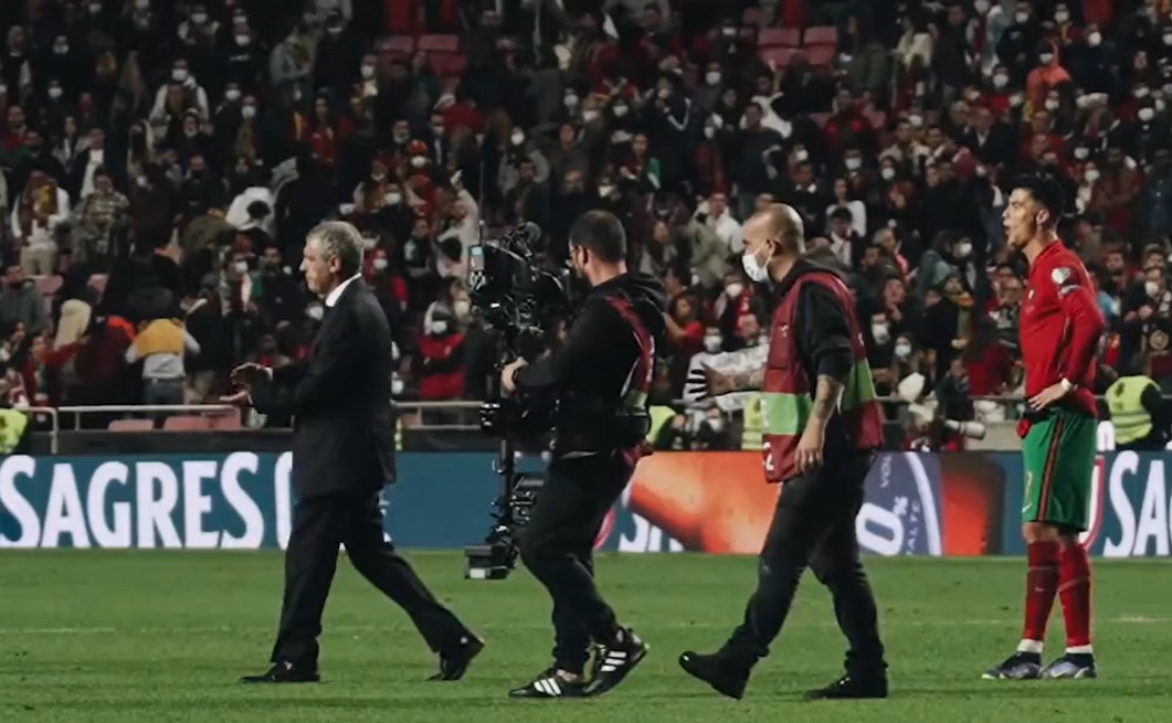Wymowna reakcja Cristiano Ronaldo po porażce z Serbią. "To zupełnie normalnie" [WIDEO]