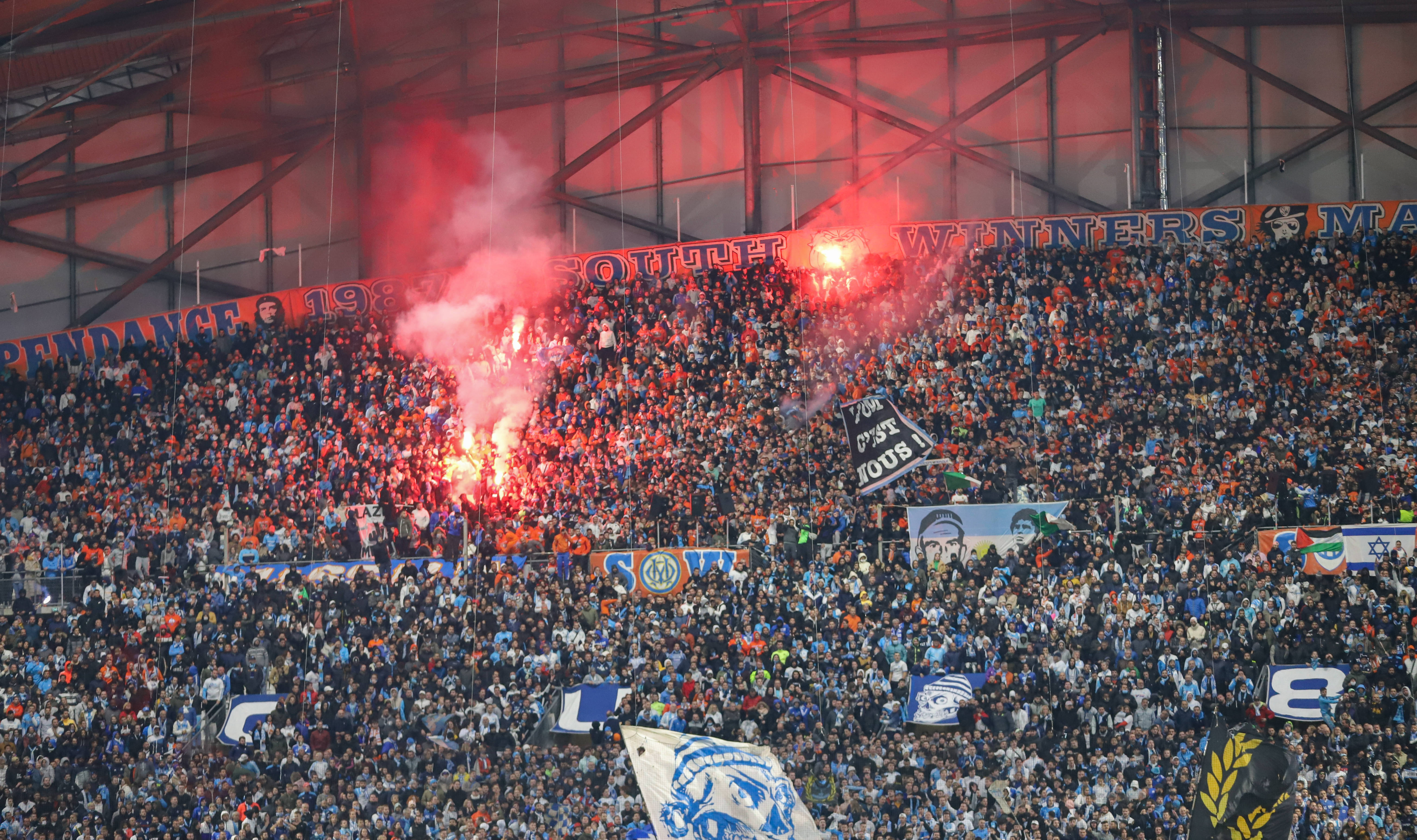 Problem z bandytami na stadionach. Przemoc goni przemoc. "Na edukację już za późno"