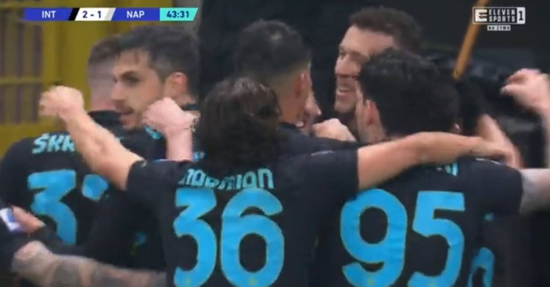Bramka Piotra Zielińskiego nie wystarczyła Napoli. Pięć goli w hicie Serie A, szalony mecz na San Siro [WIDEO]
