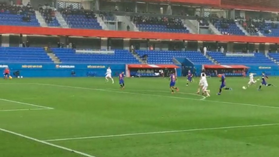 Spektakularny gol w młodzieżowej Lidze Mistrzów. Benfica rozklepała FC Barcelonę [WIDEO]