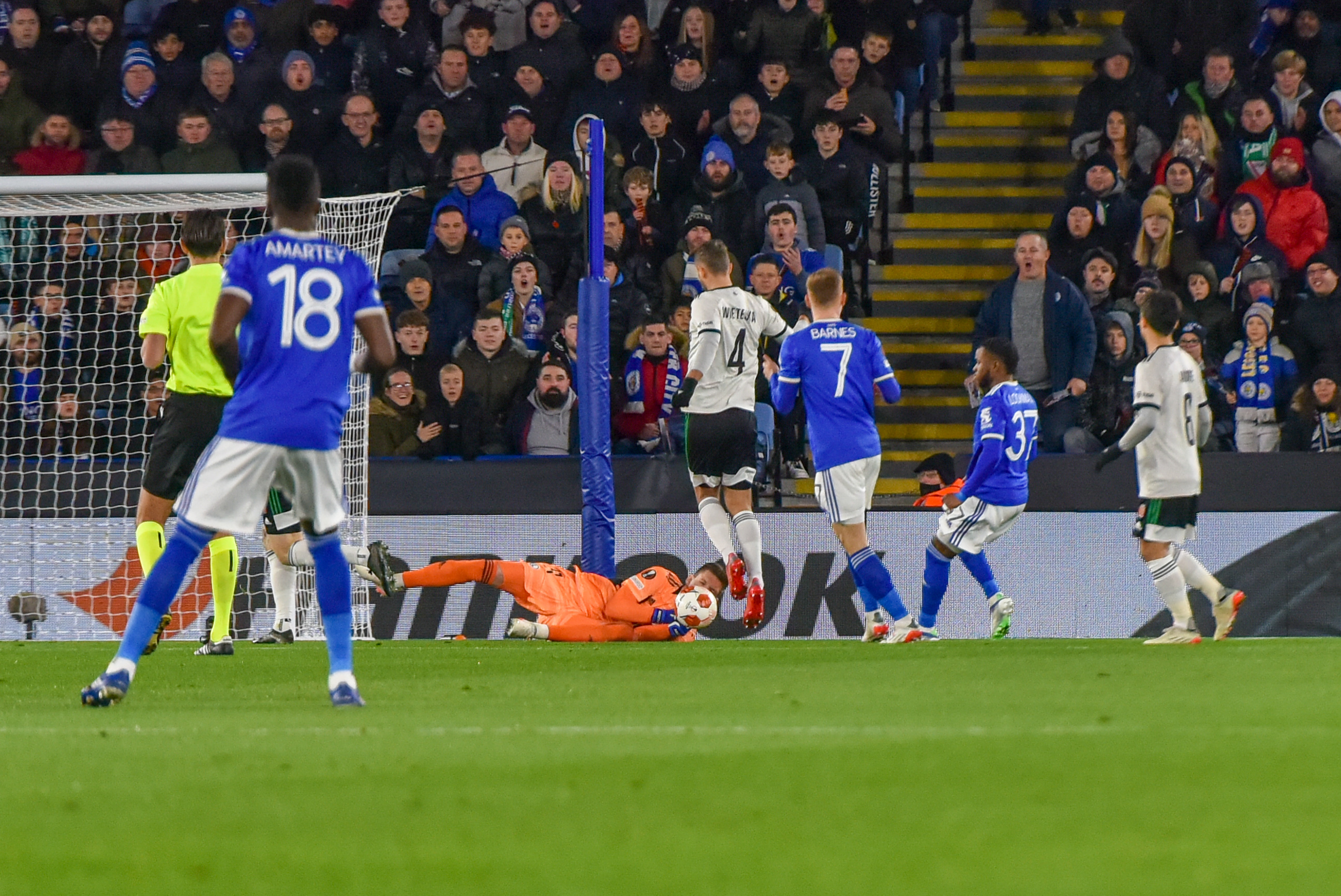 Kolejna porażka Legii Warszawa w Lidze Europy. Mistrzowie Polski wypunktowani przez Leicester City [WIDEO] 