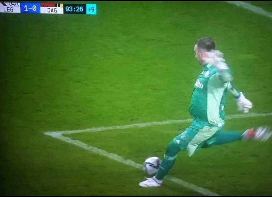 Artur Boruc z dużym dystansem do siebie. “Kung fu panda w ataku” 